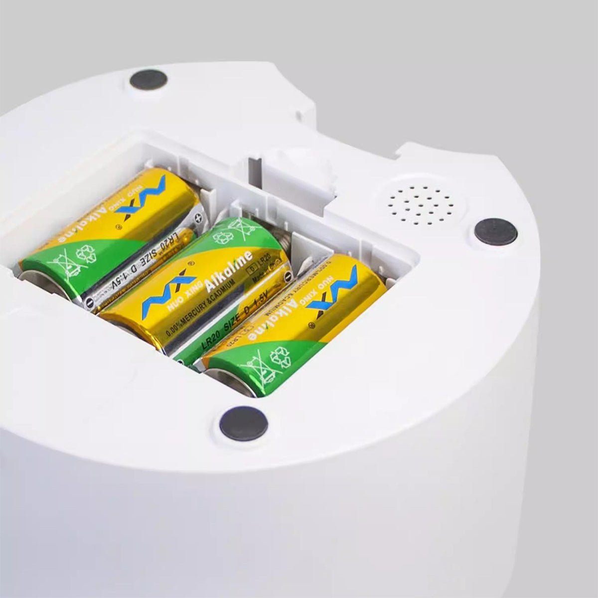 Smart Vacuum Pet Food Storage Container D-Size Alkaline Batteries 1.5V (3-Pack)
